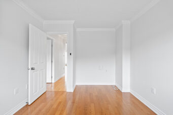 #203 – 150 24th Street